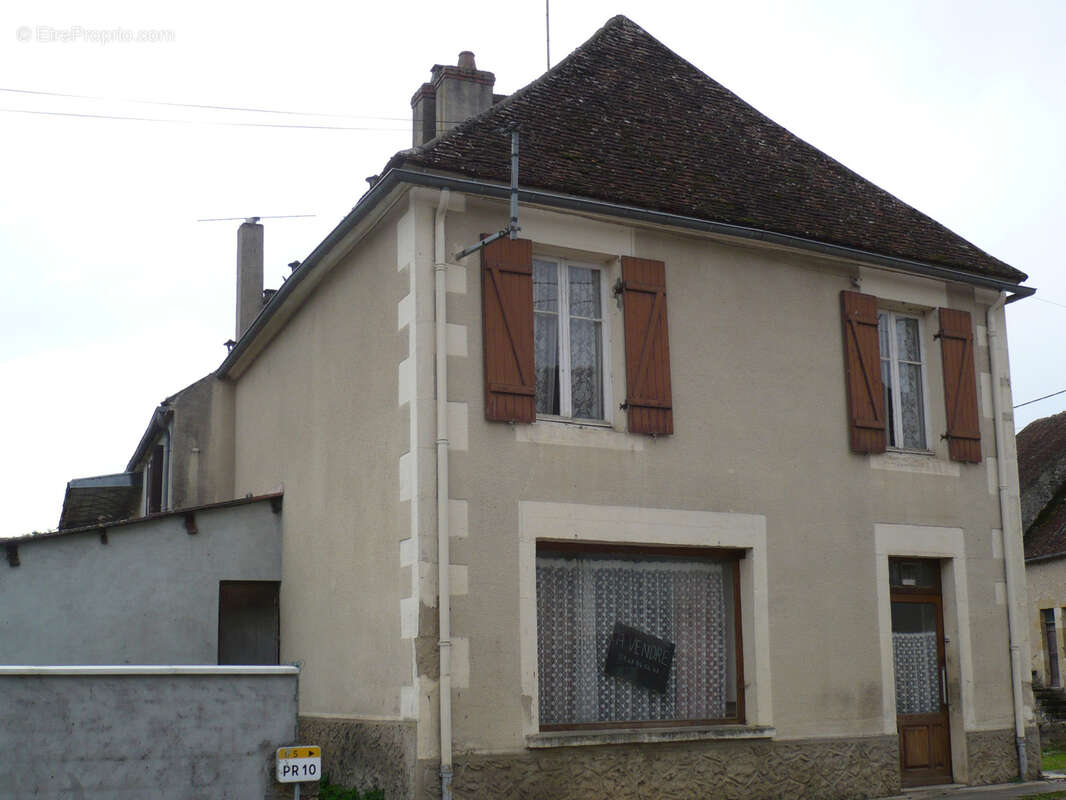 Maison à BRINON-SUR-BEUVRON