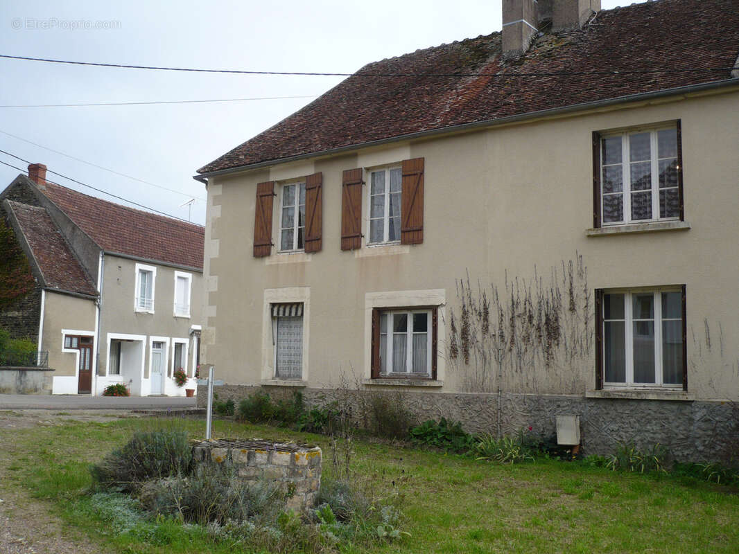 Maison à BRINON-SUR-BEUVRON