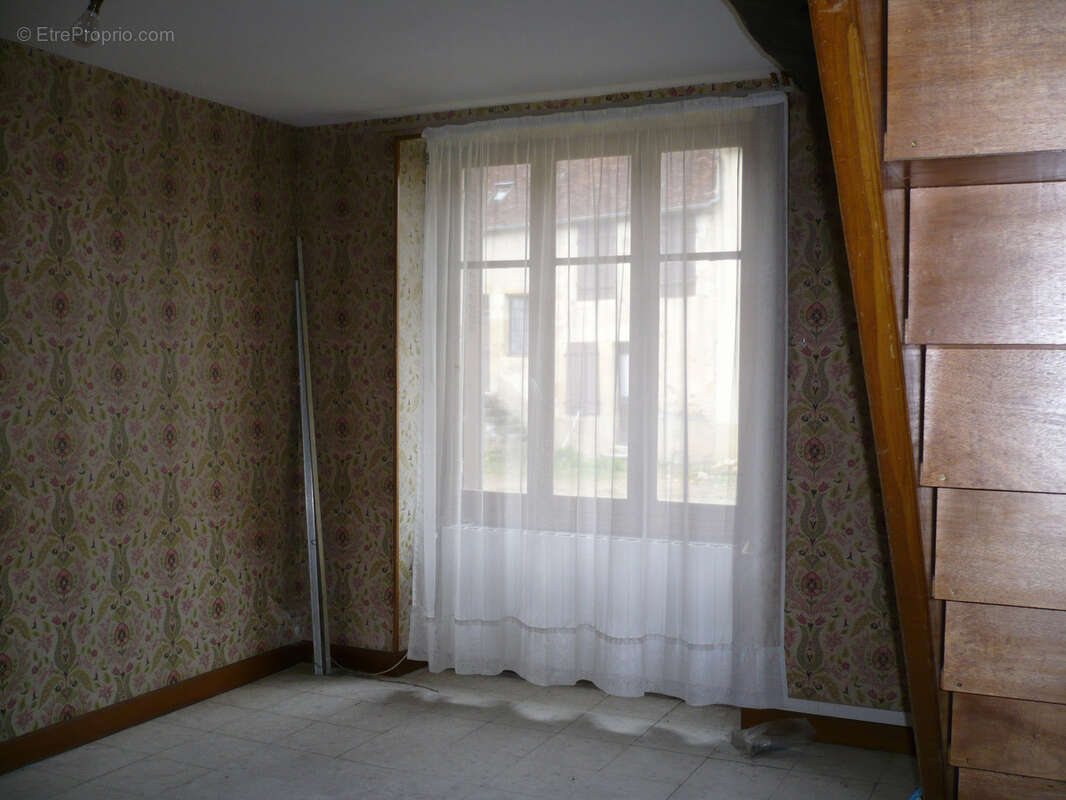 Maison à BRINON-SUR-BEUVRON