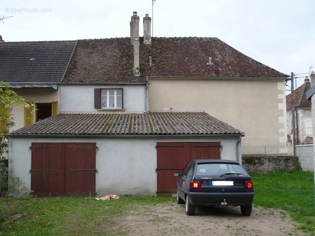 Maison à BRINON-SUR-BEUVRON