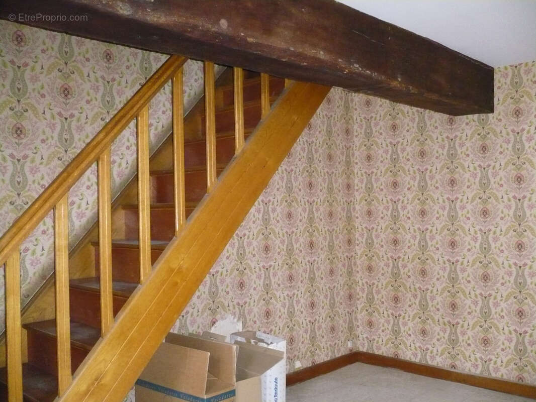 Maison à BRINON-SUR-BEUVRON