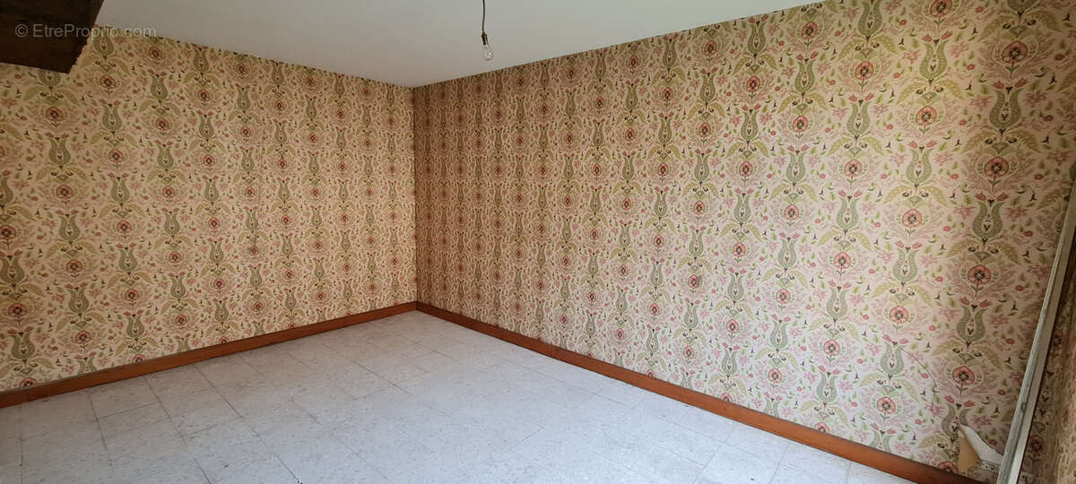 Maison à BRINON-SUR-BEUVRON