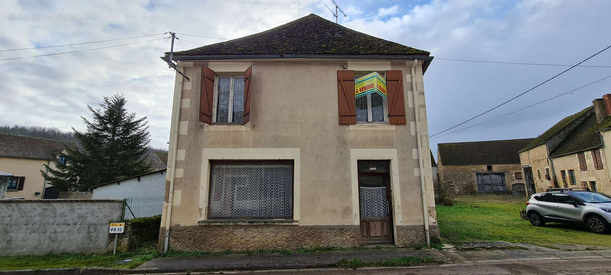 Maison à BRINON-SUR-BEUVRON