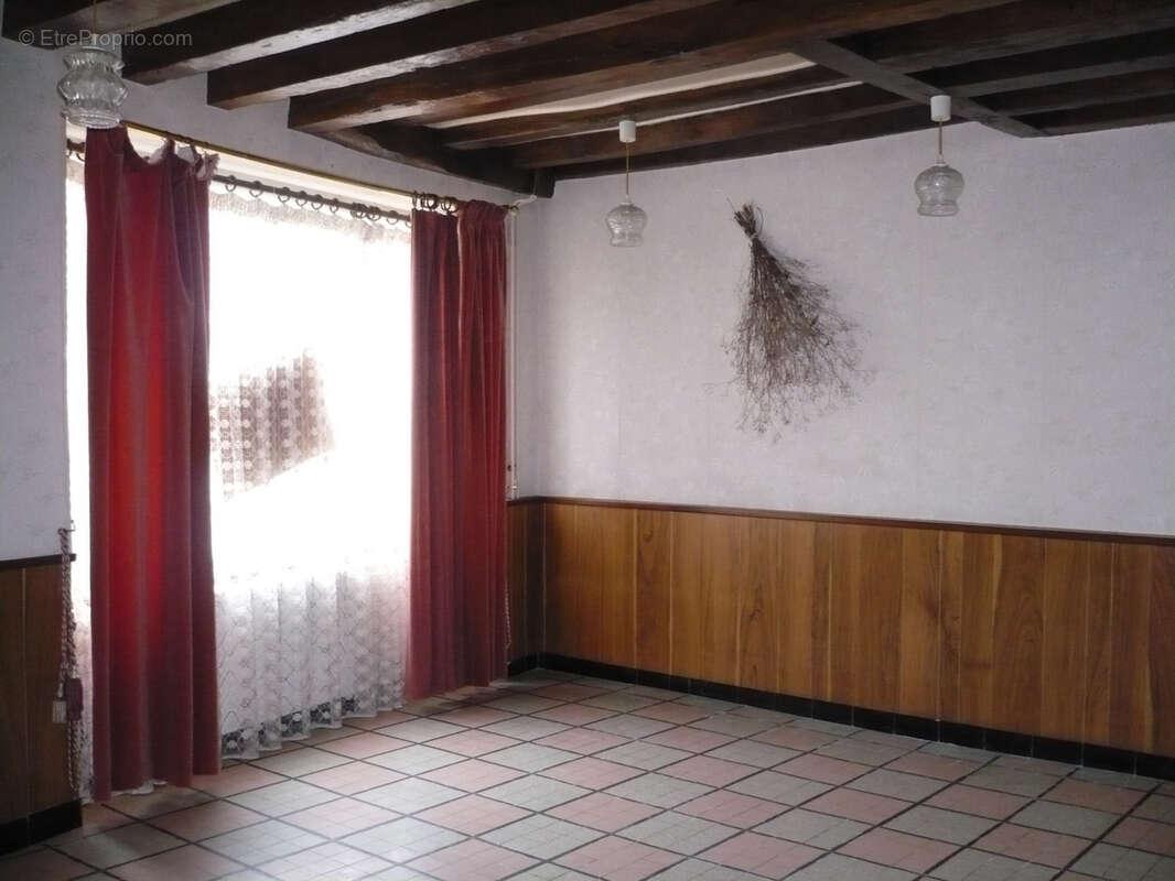 Maison à BRINON-SUR-BEUVRON