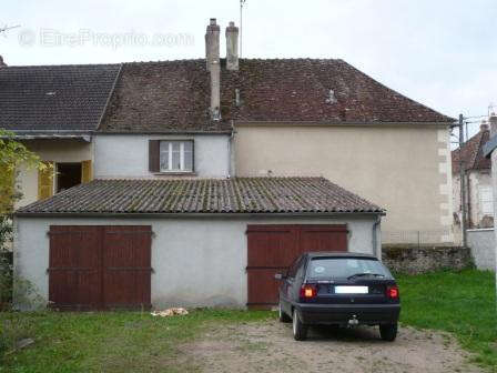 Maison à BRINON-SUR-BEUVRON