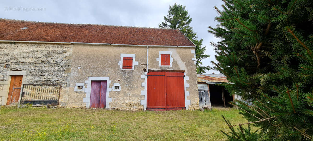 Maison à CUNCY-LES-VARZY