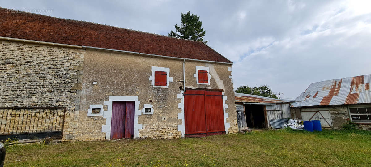 Maison à CUNCY-LES-VARZY