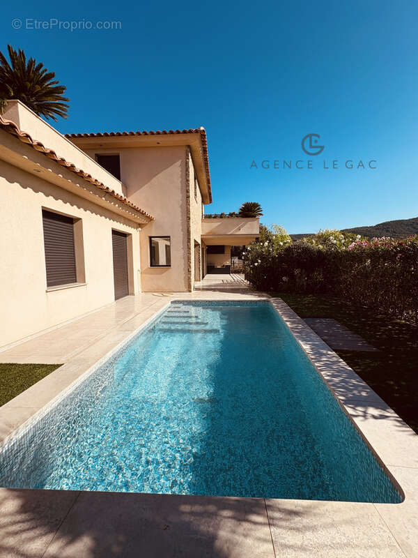 Maison à SAINTE-MAXIME