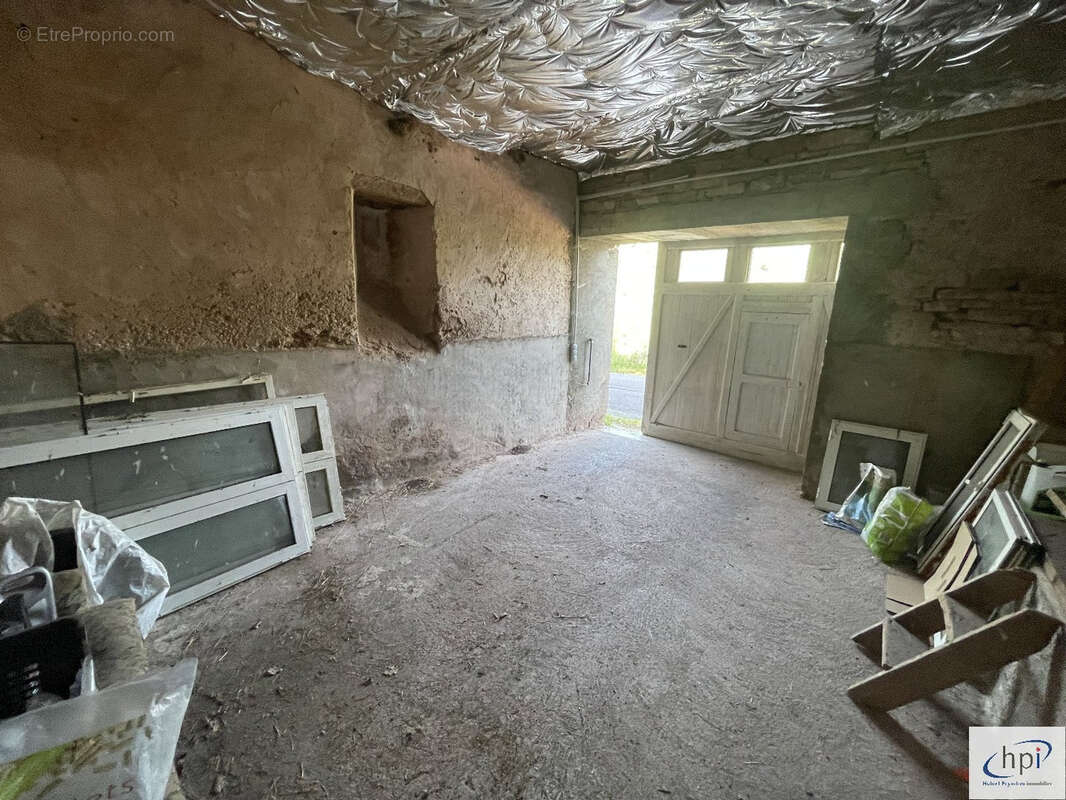 Maison à SAINT-SERNIN-SUR-RANCE