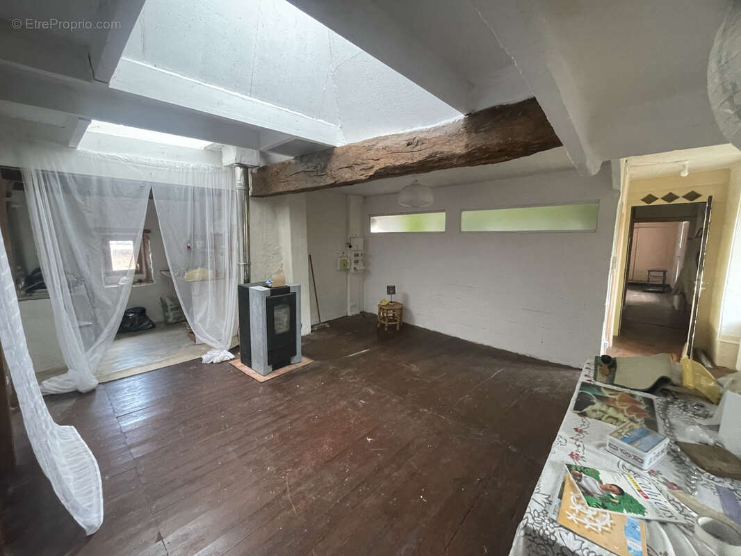 Maison à SAINT-SERNIN-SUR-RANCE