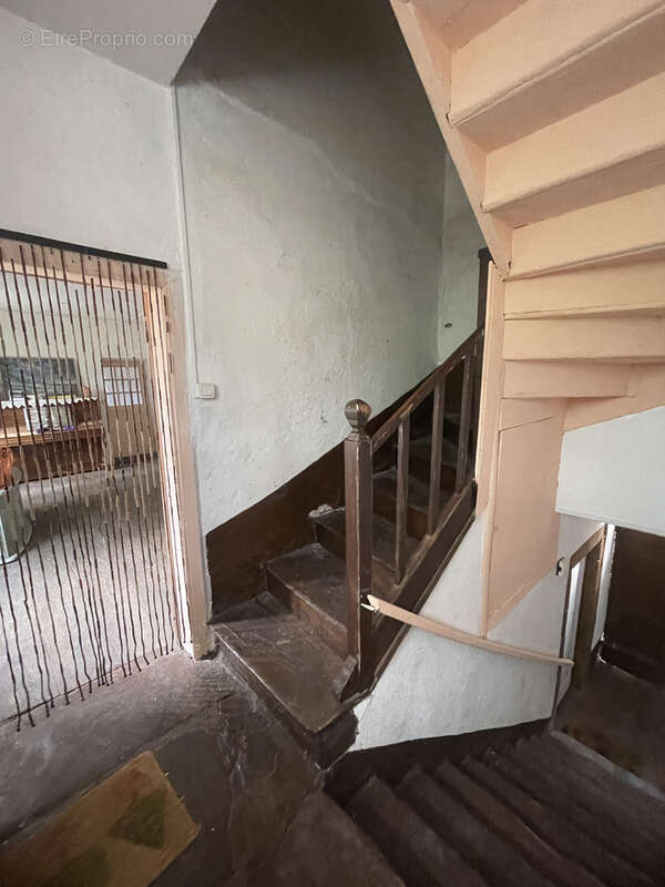 Maison à SAINT-SERNIN-SUR-RANCE