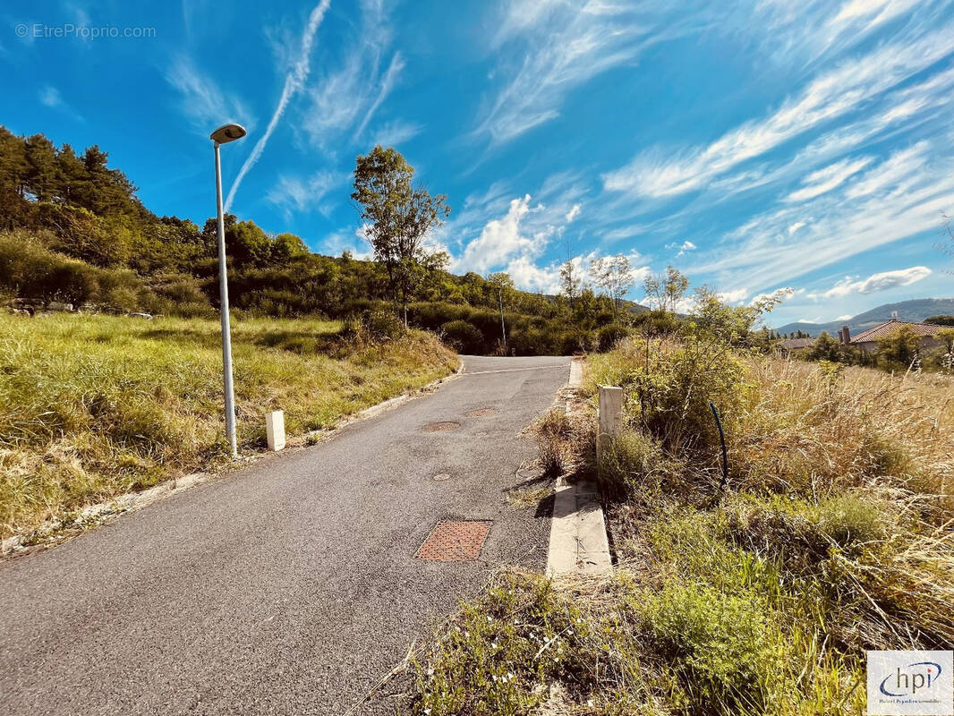 Terrain à SAINT-AFFRIQUE