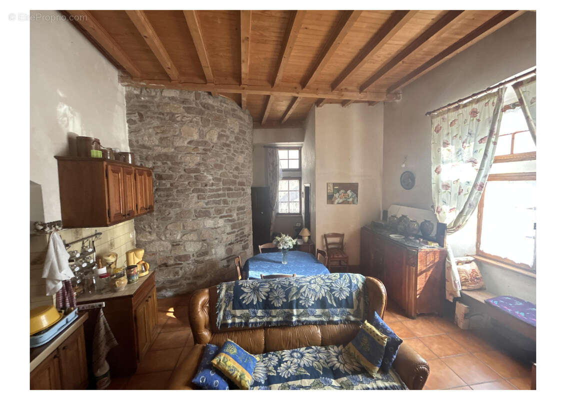 Maison à VABRES-L&#039;ABBAYE