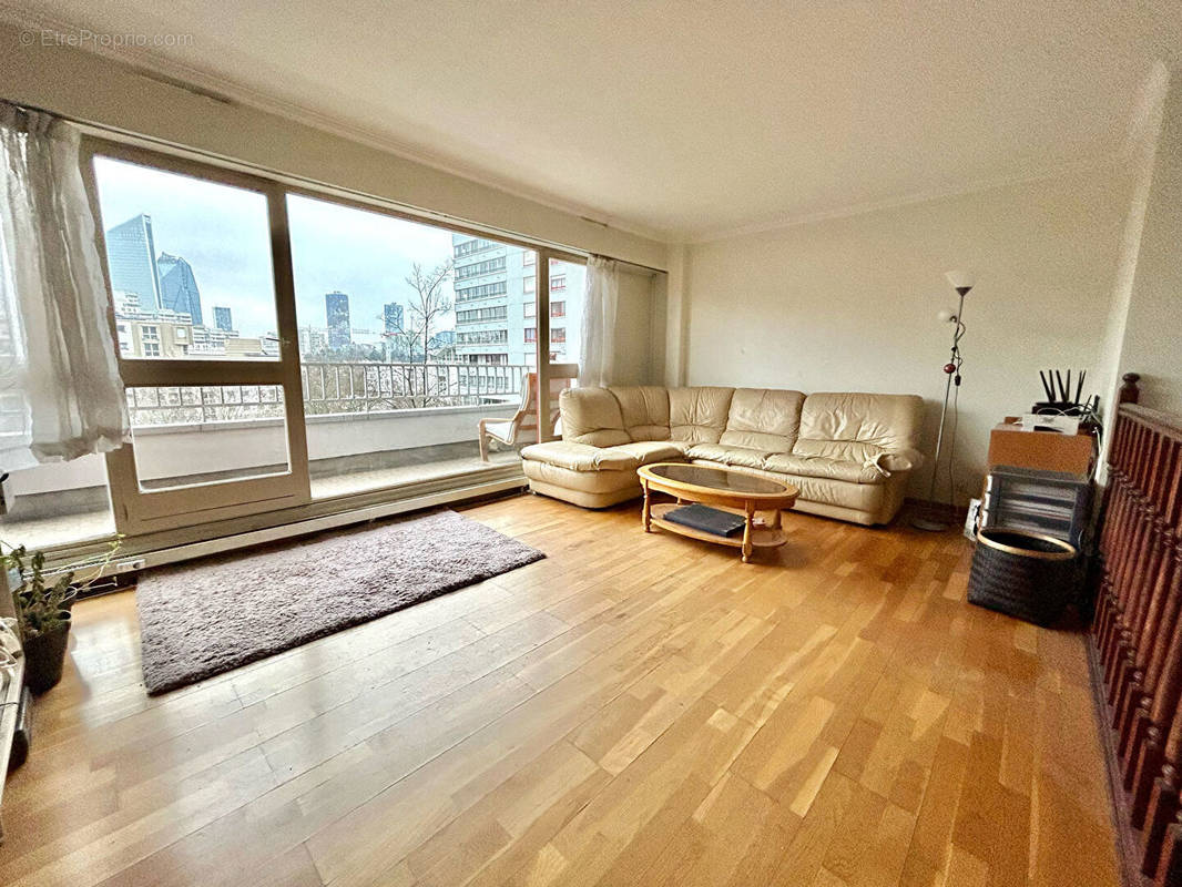 Appartement 4 pièce(s) 86 m²à vendre Nanterre