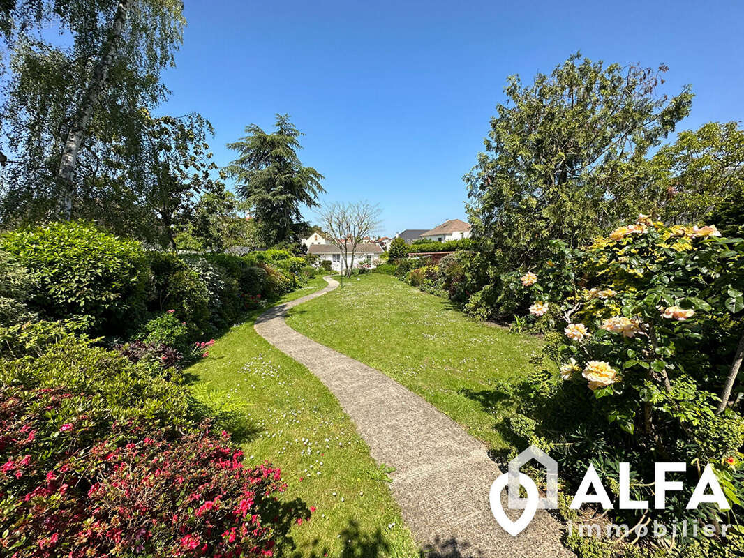 Maison à MONTMORENCY