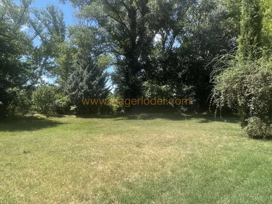 Maison à SAINT-MAIME