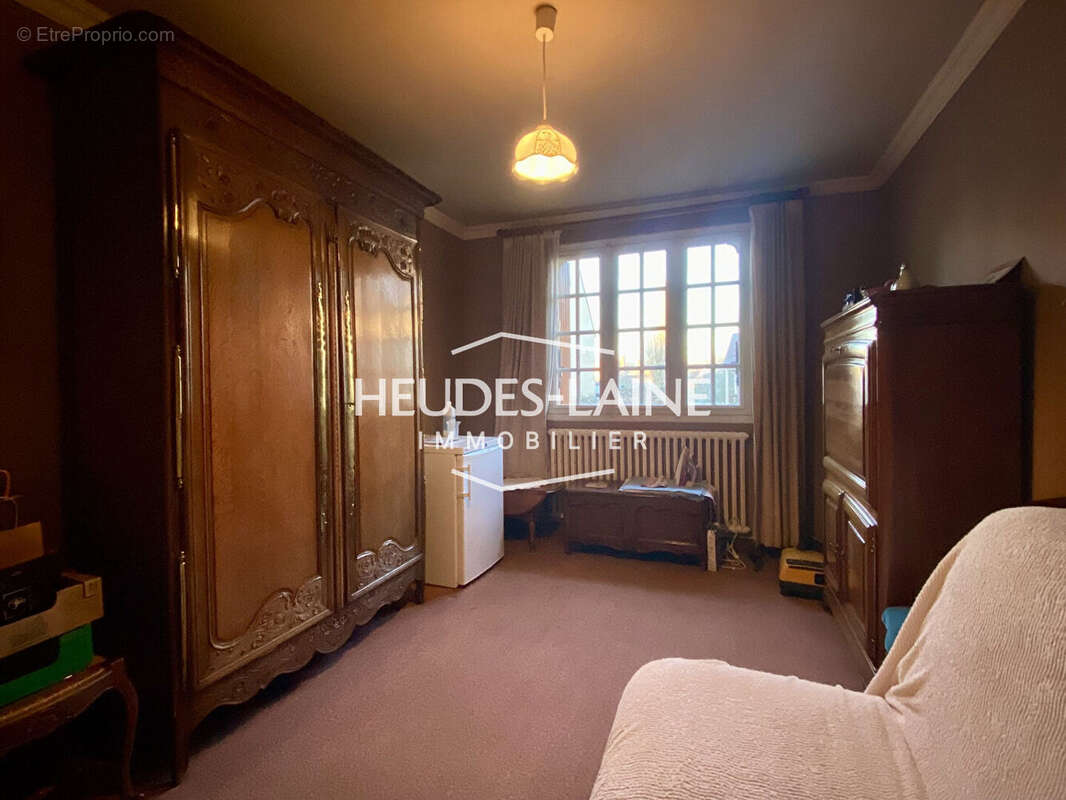 Maison à SAINT-HILAIRE-DU-HARCOUET