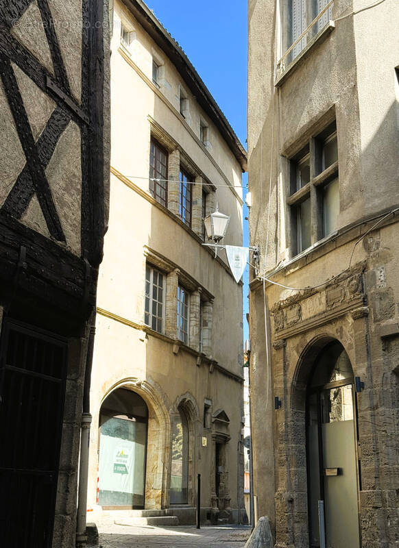 Appartement à THIERS