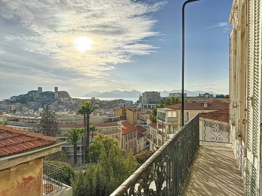 Appartement à CANNES