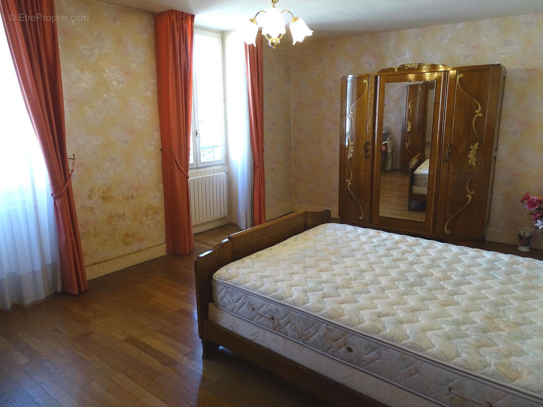 Maison à CHATILLON-SUR-SEINE