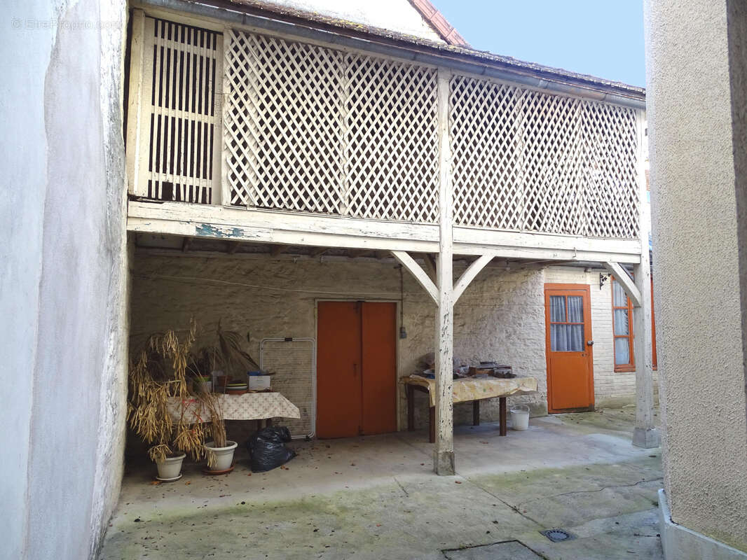 Maison à CHATILLON-SUR-SEINE