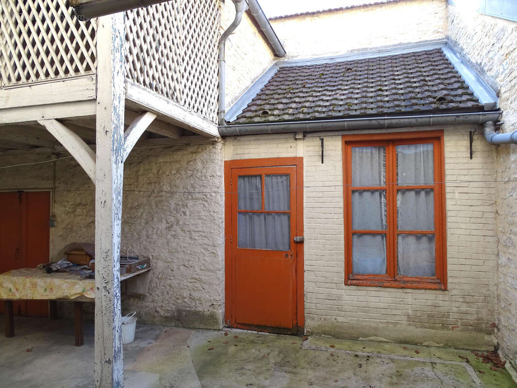 Maison à CHATILLON-SUR-SEINE