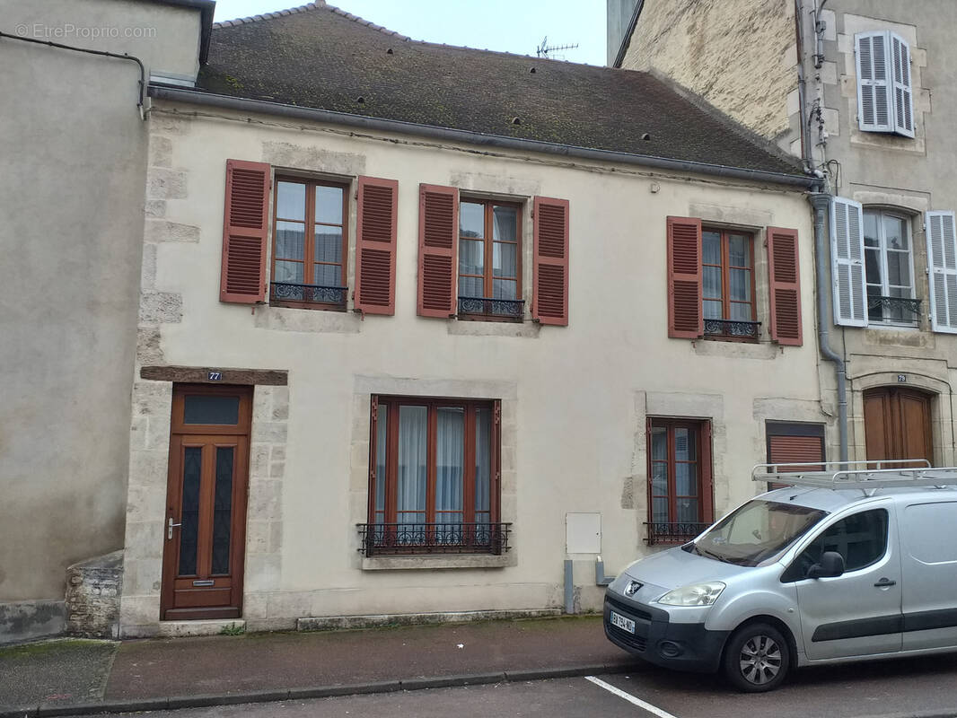 Maison à CHATILLON-SUR-SEINE