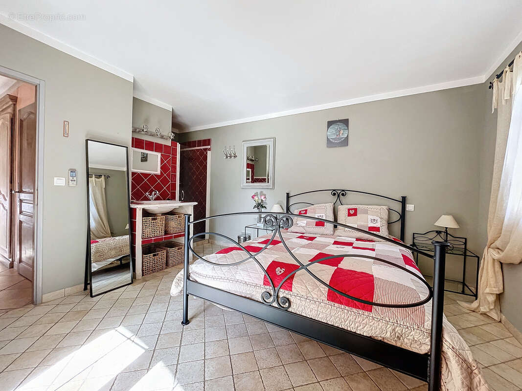 Maison à VAISON-LA-ROMAINE