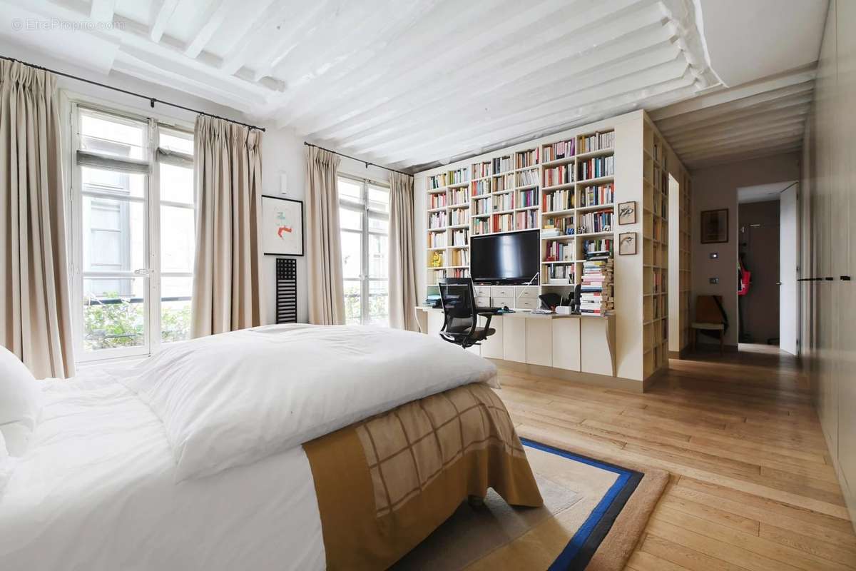 Appartement a louer paris-7e-arrondissement - 5 pièce(s) - 187 m2 - Surfyn