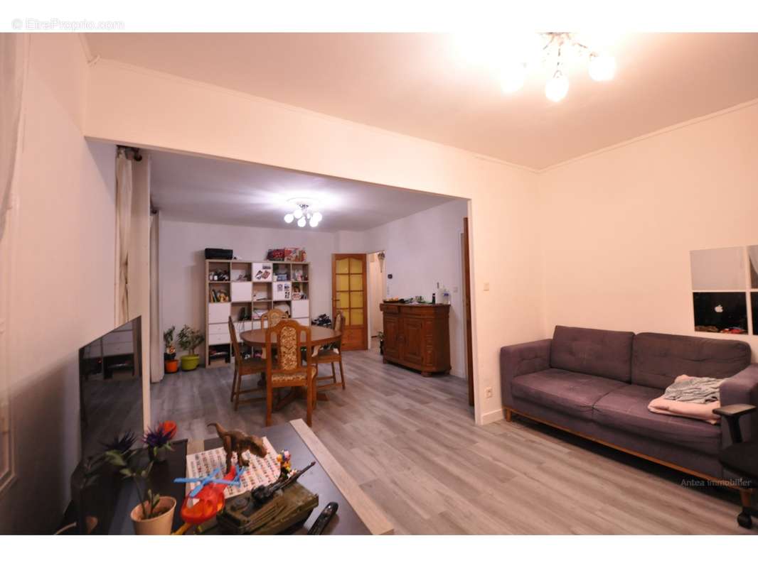 Appartement à LA CHAPELLE-SAINT-LUC