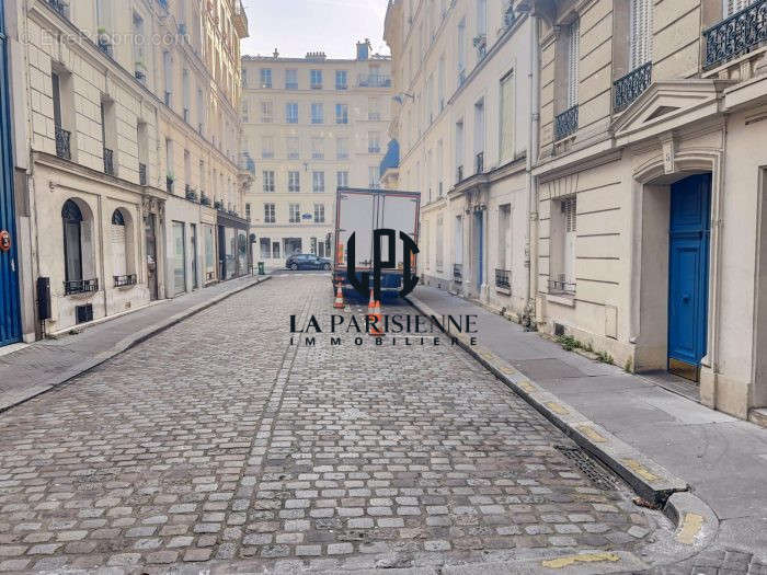 Parking à PARIS-5E