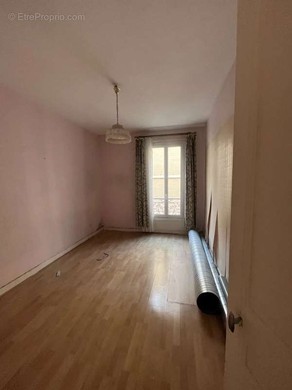Appartement a louer paris-20e-arrondissement - 4 pièce(s) - 50 m2 - Surfyn