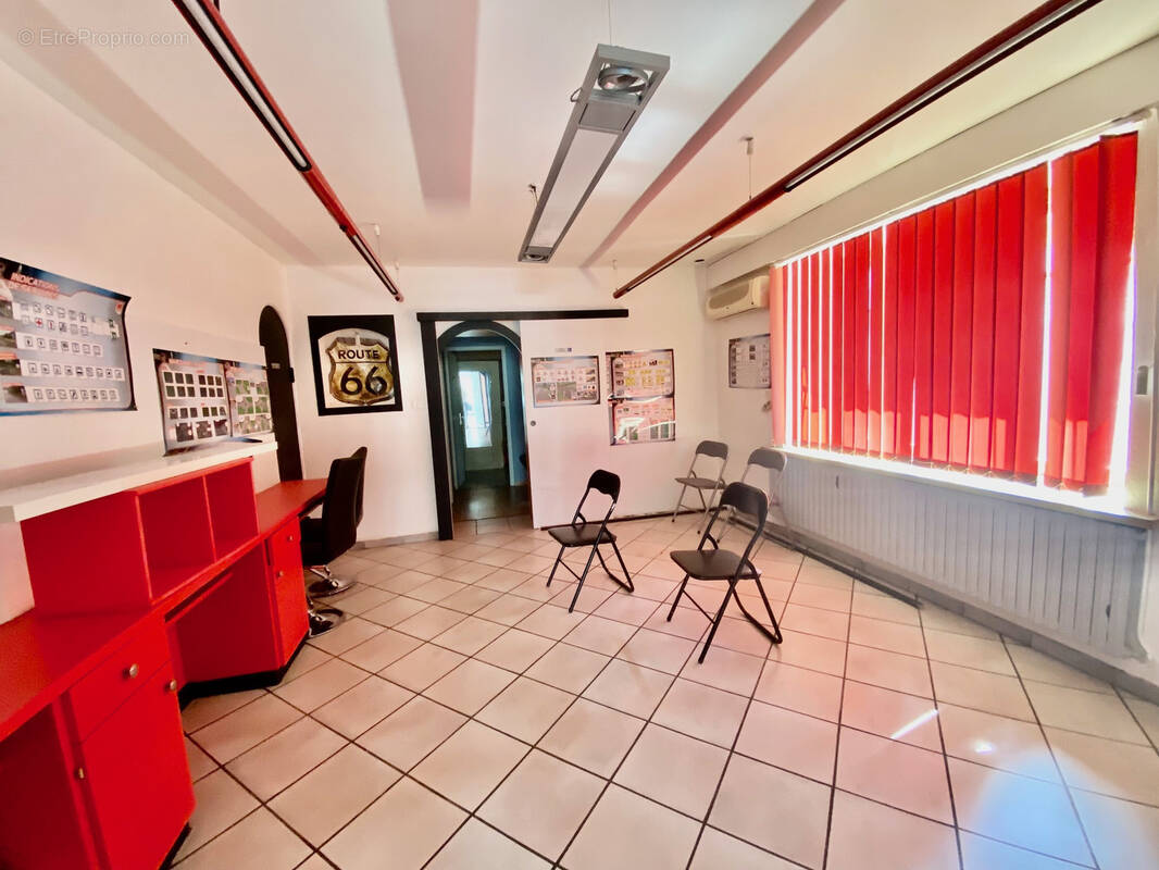 Commerce à RONCHAMP