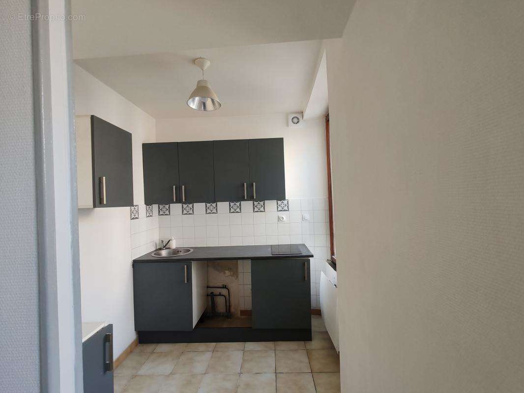 Appartement à BRUYERES-LE-CHATEL