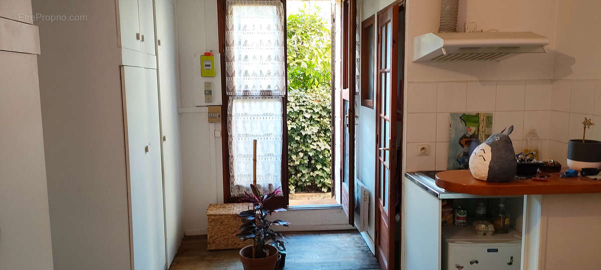 Appartement a louer paris-14e-arrondissement - 3 pièce(s) - 53 m2 - Surfyn