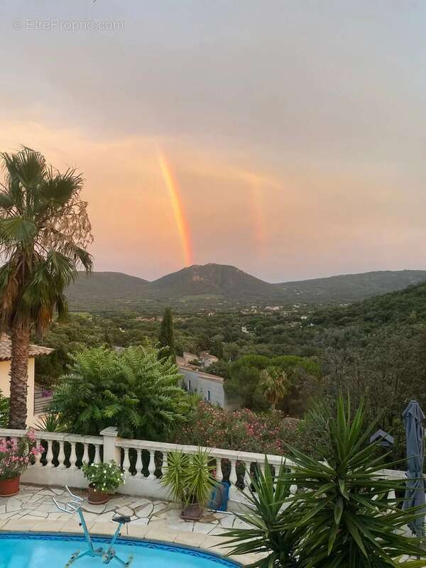 Maison à PLAN-DE-LA-TOUR