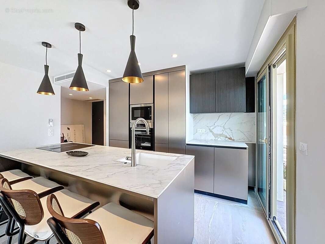 Appartement à LE CANNET