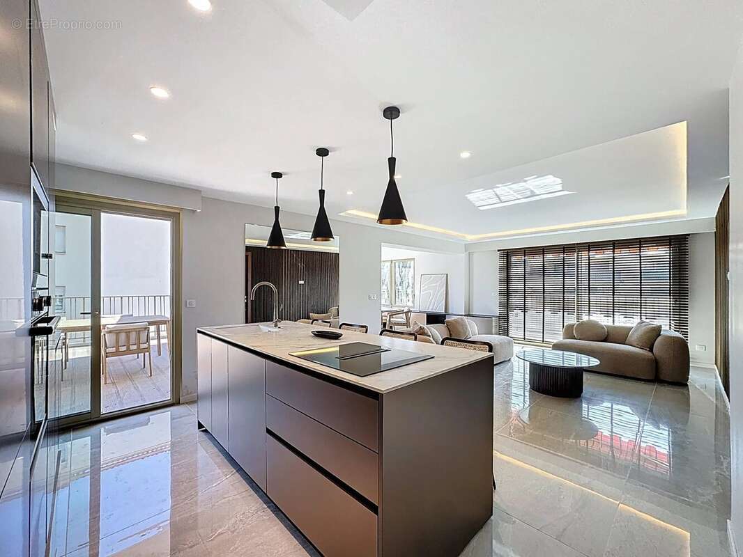 Appartement à LE CANNET