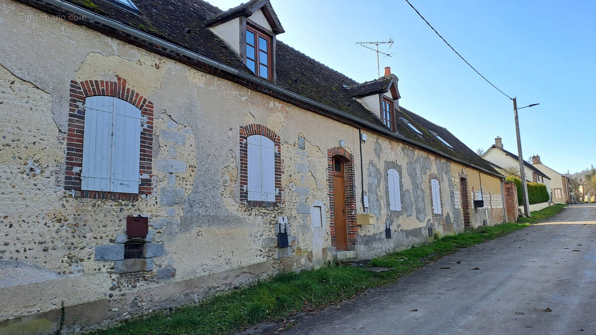 Maison à CHAMPVALLON