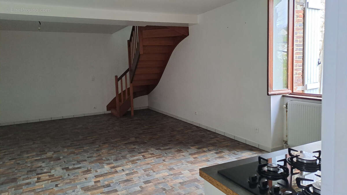 Maison à CHAMPVALLON