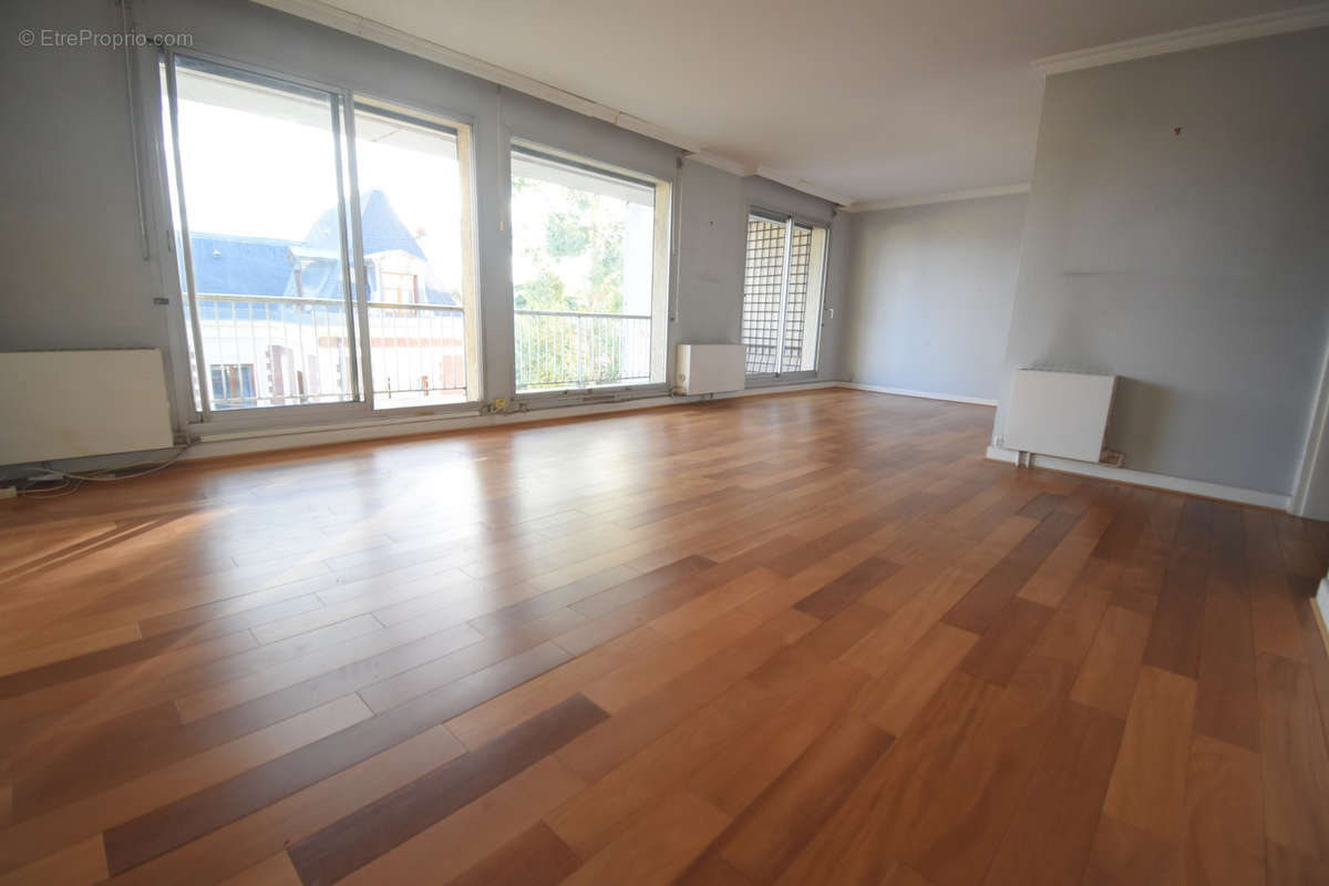Appartement a vendre ville-d'avray - 5 pièce(s) - 112 m2 - Surfyn