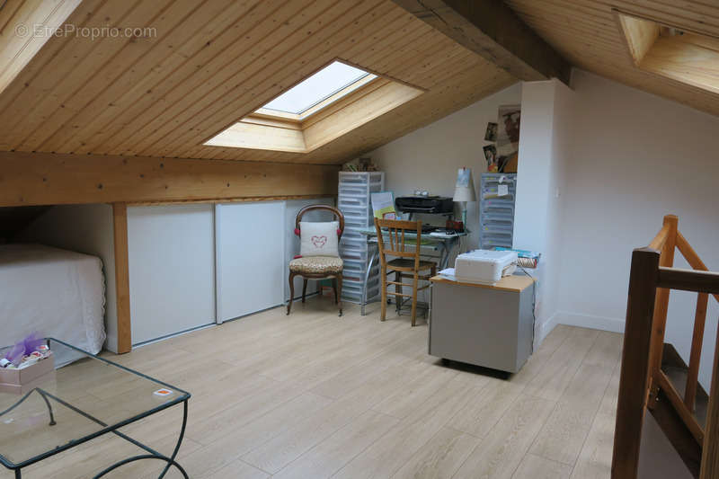Maison a louer nanterre - 4 pièce(s) - 65 m2 - Surfyn