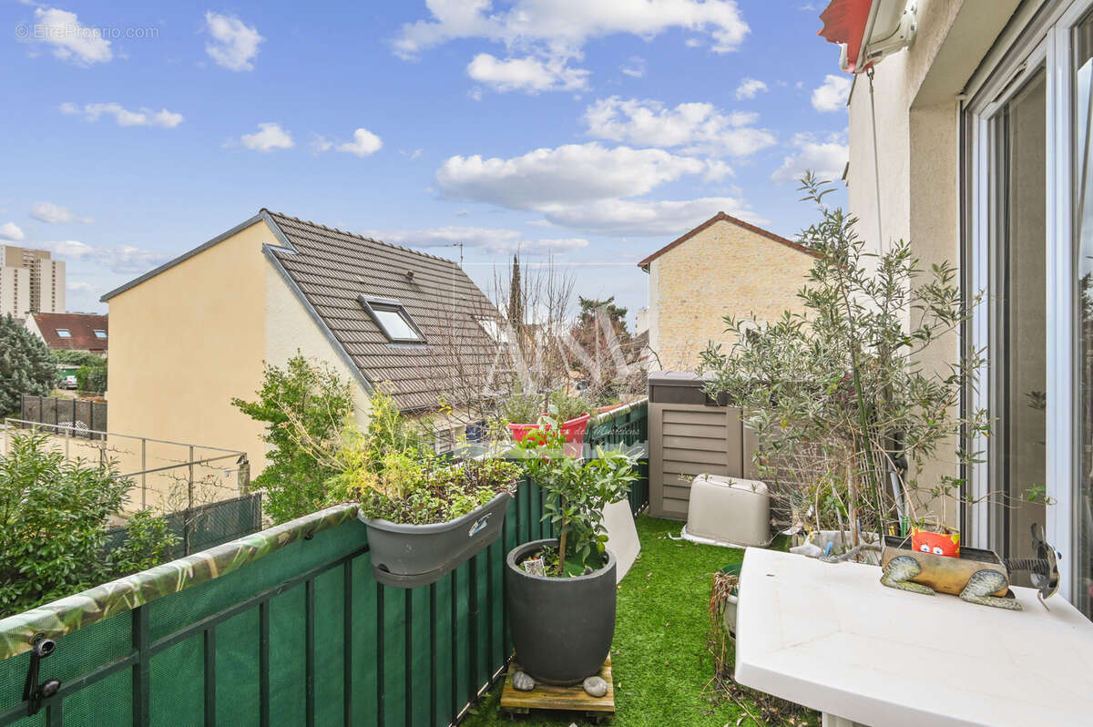 Appartement à NANTERRE