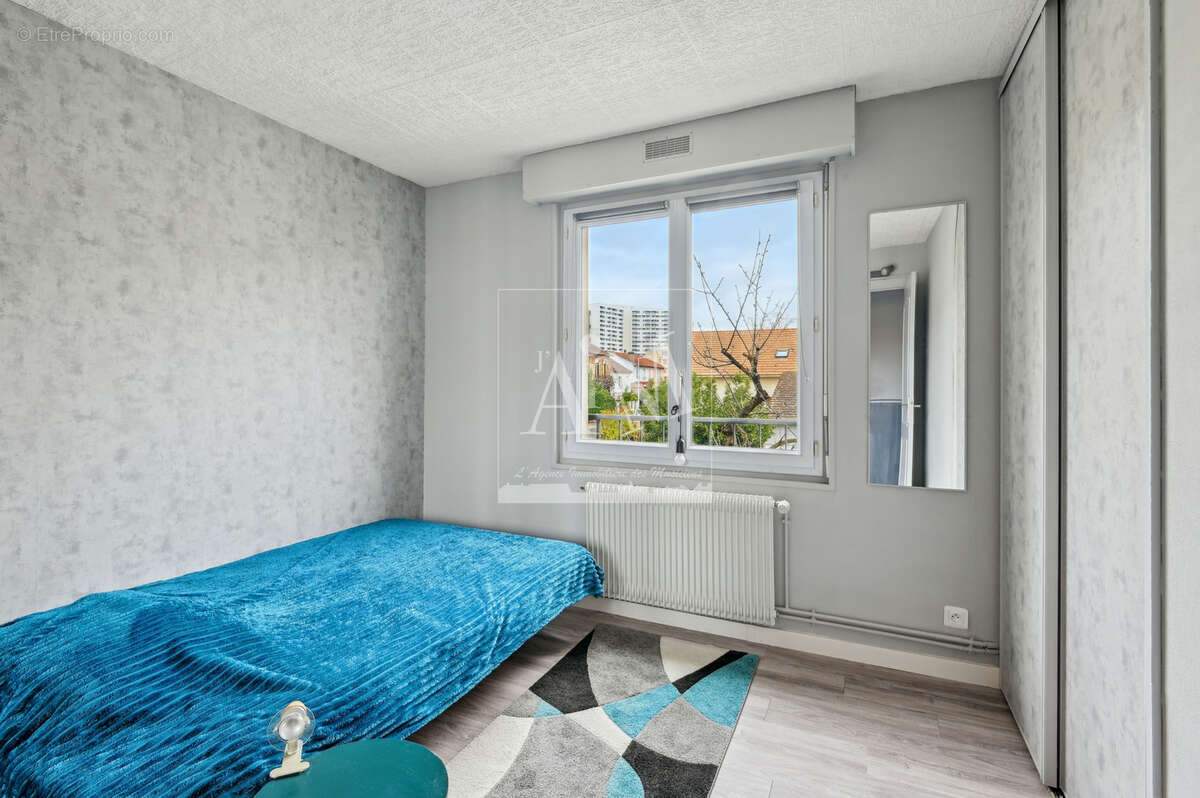 Appartement à NANTERRE