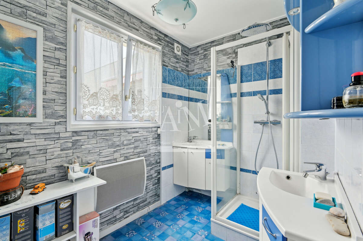 Appartement à NANTERRE