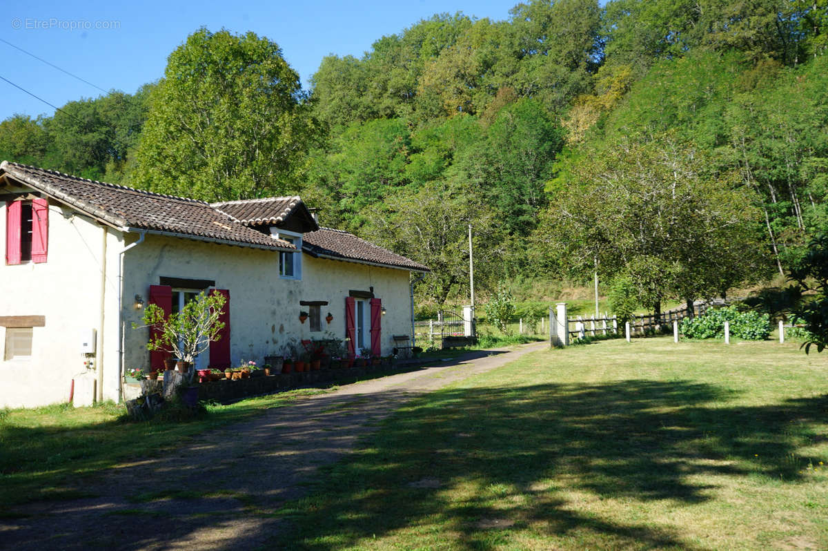 Maison à SAINT-JEAN-DE-COLE