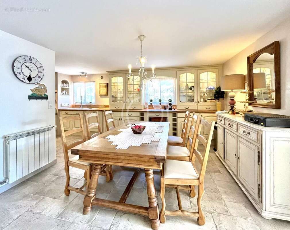 Maison à MOUANS-SARTOUX