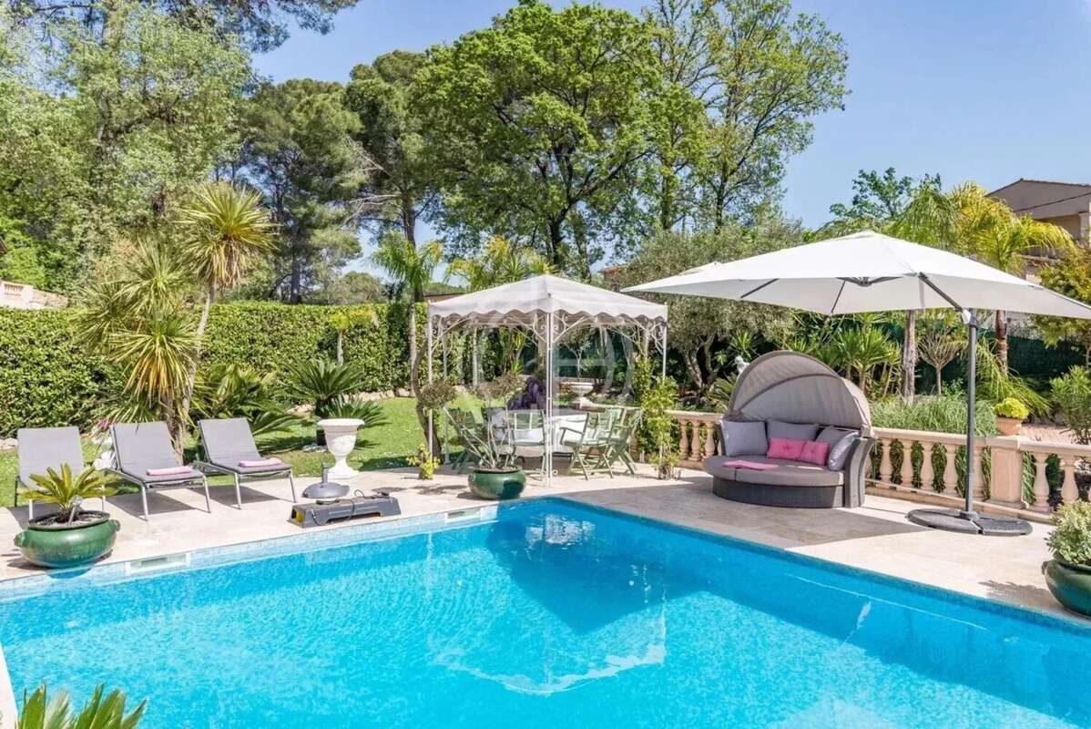 Maison à MOUANS-SARTOUX