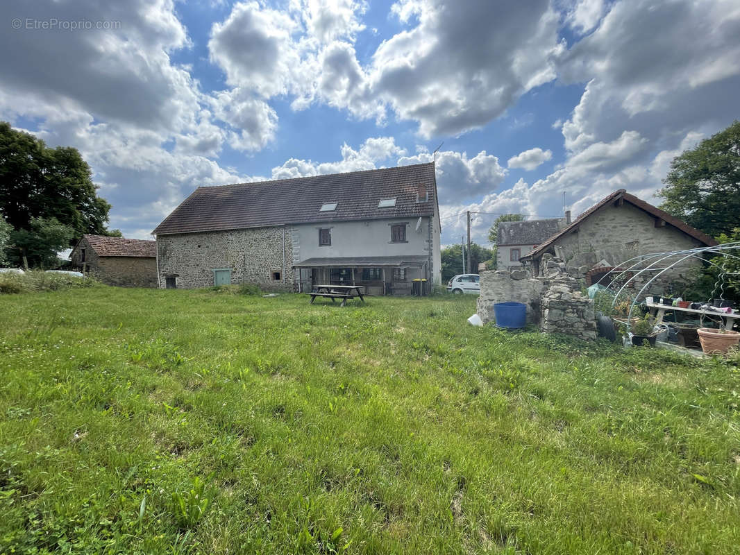 Maison à SAINT-MAURICE-LA-SOUTERRAINE