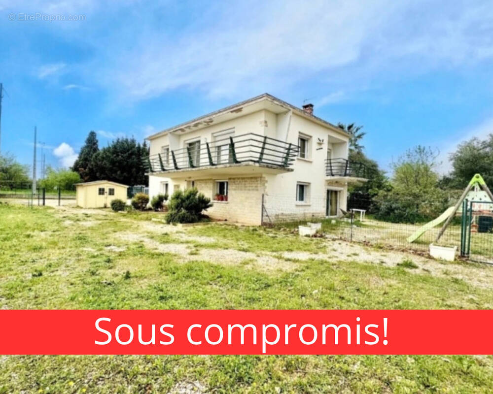 Maison à LAUDUN-L&#039;ARDOISE